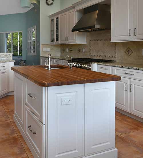 Prescott sland Cabinets in Peral